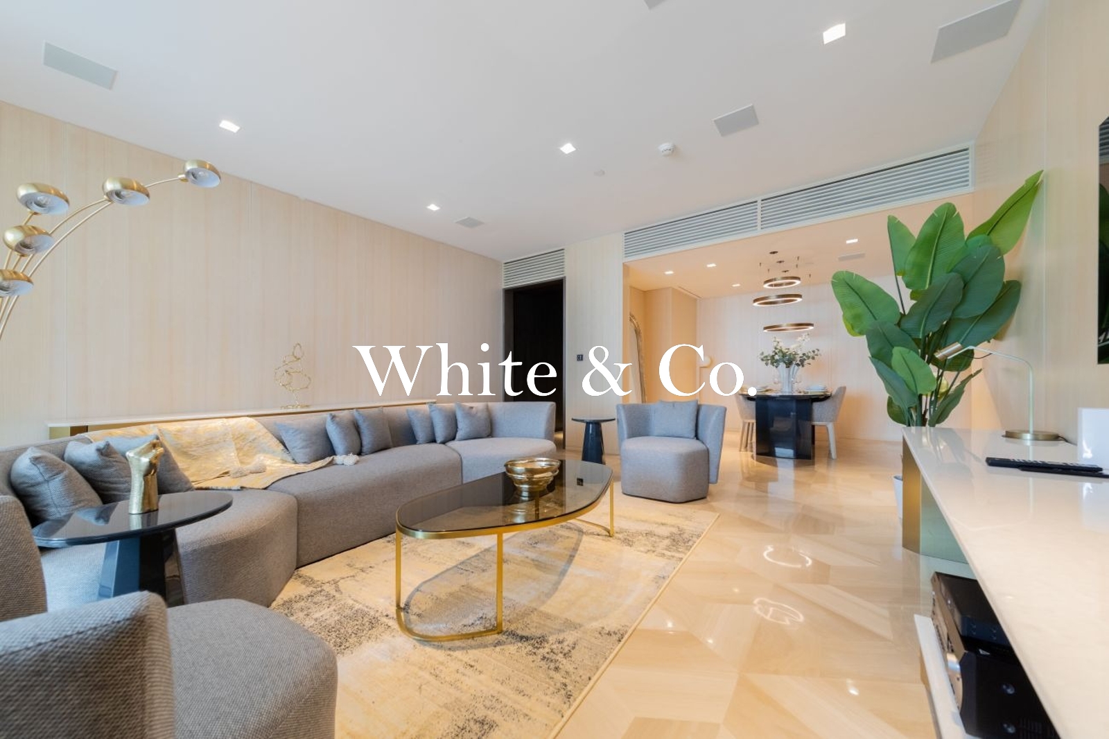 Large Layout | Sea View | FIVE Expert