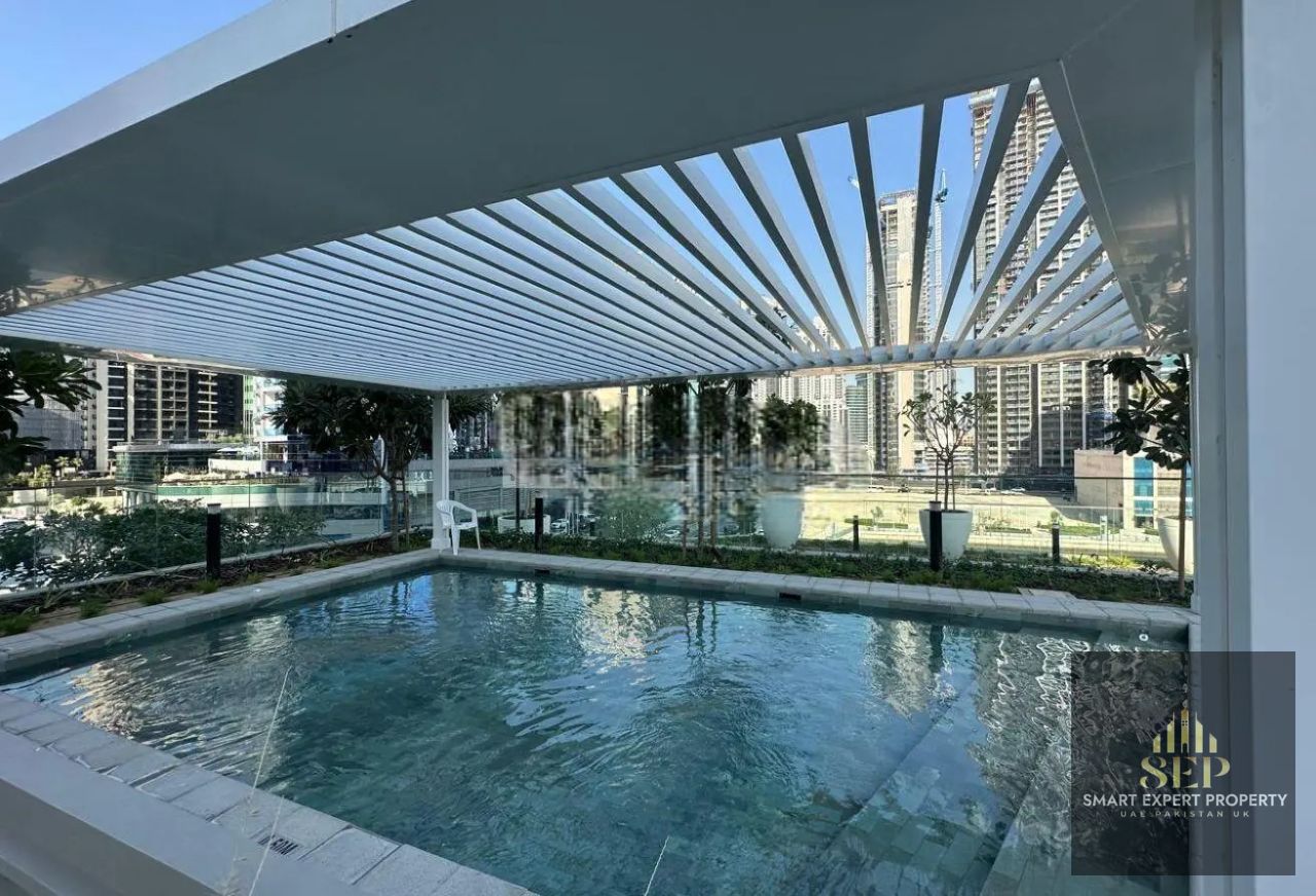 Luxury 1BR with Canal Views | Near Downtown