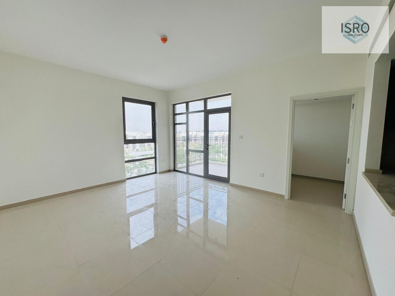 ONE BEDROOM + STUDY ROOM READY TO MOVE