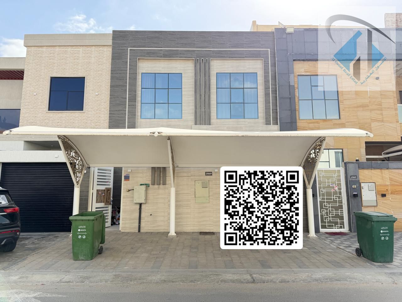 Townhouse for sale with electricity, water, and air conditioning, ready to move in, at an excellent price and in a very prime location.