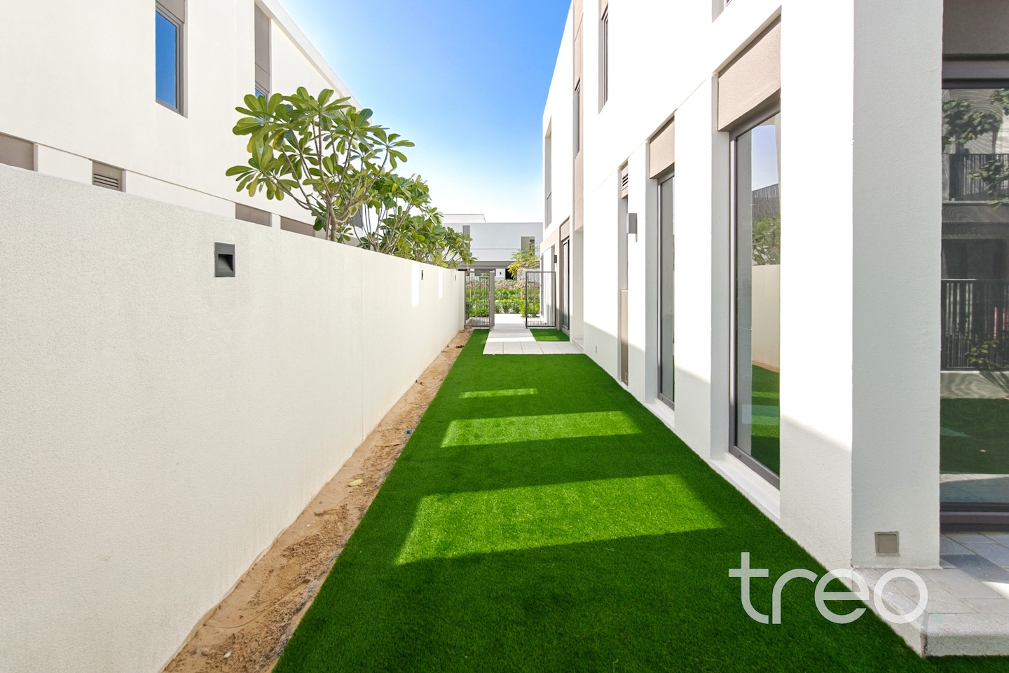 Corner Plot | Near Amenities | Landscaped