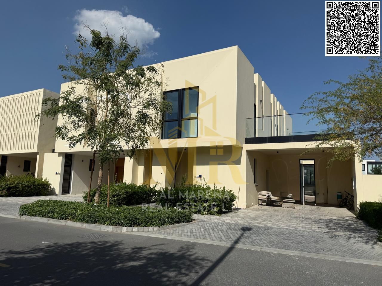 Luxury villa for sale in Al-Zawraa, spacious areas, electricity, water and air conditioning included