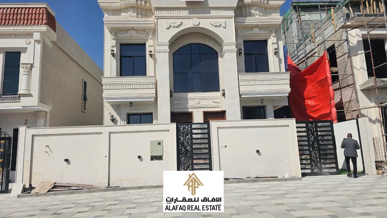 A luxurious classic villa located on a main street with a spacious 13-meter front setback.