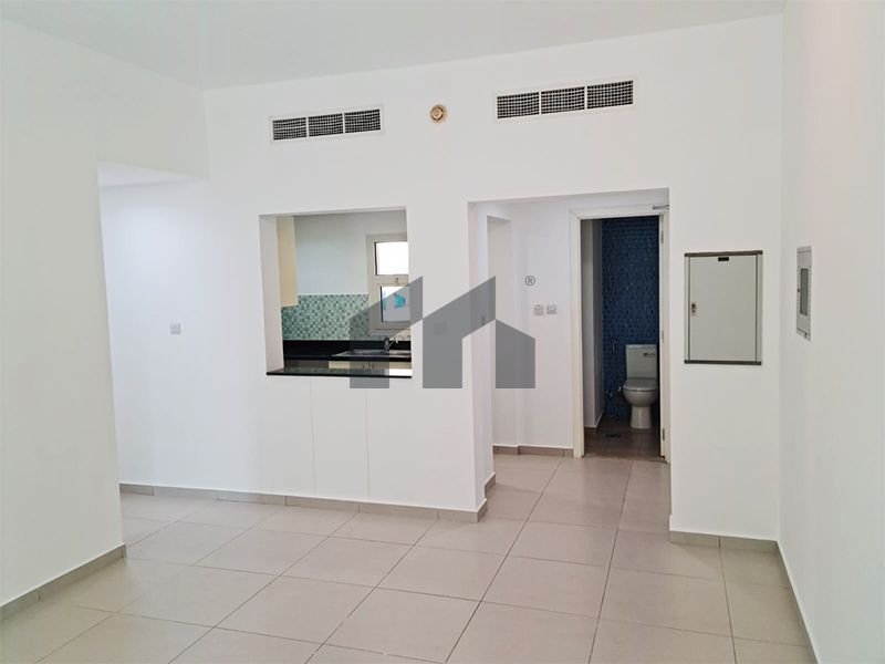 Spacious 1BHK | Generous Layout | 914 Sqft