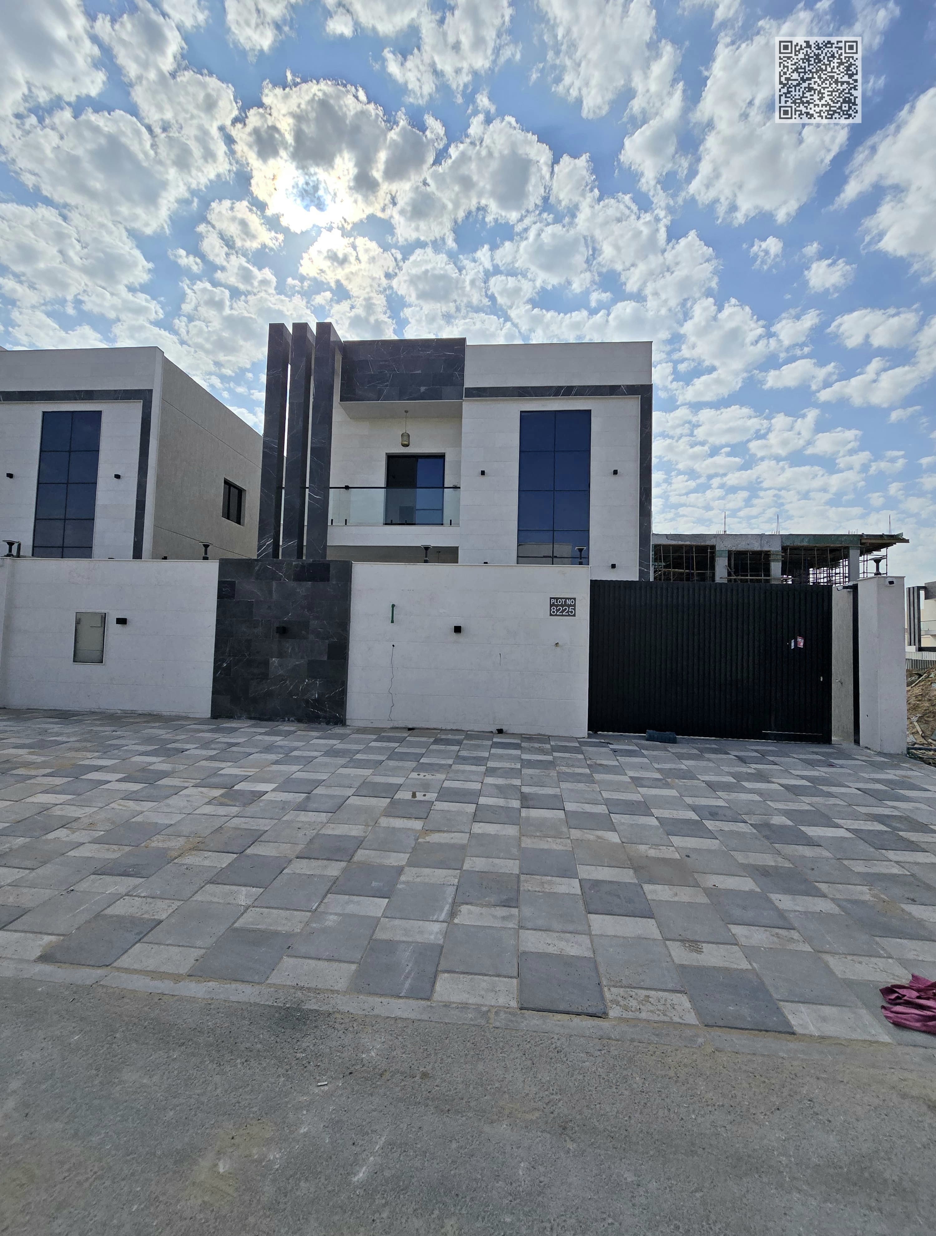 Villa for sale Classic design High end Super Deluxe finish at a special price including registration and ownership fees