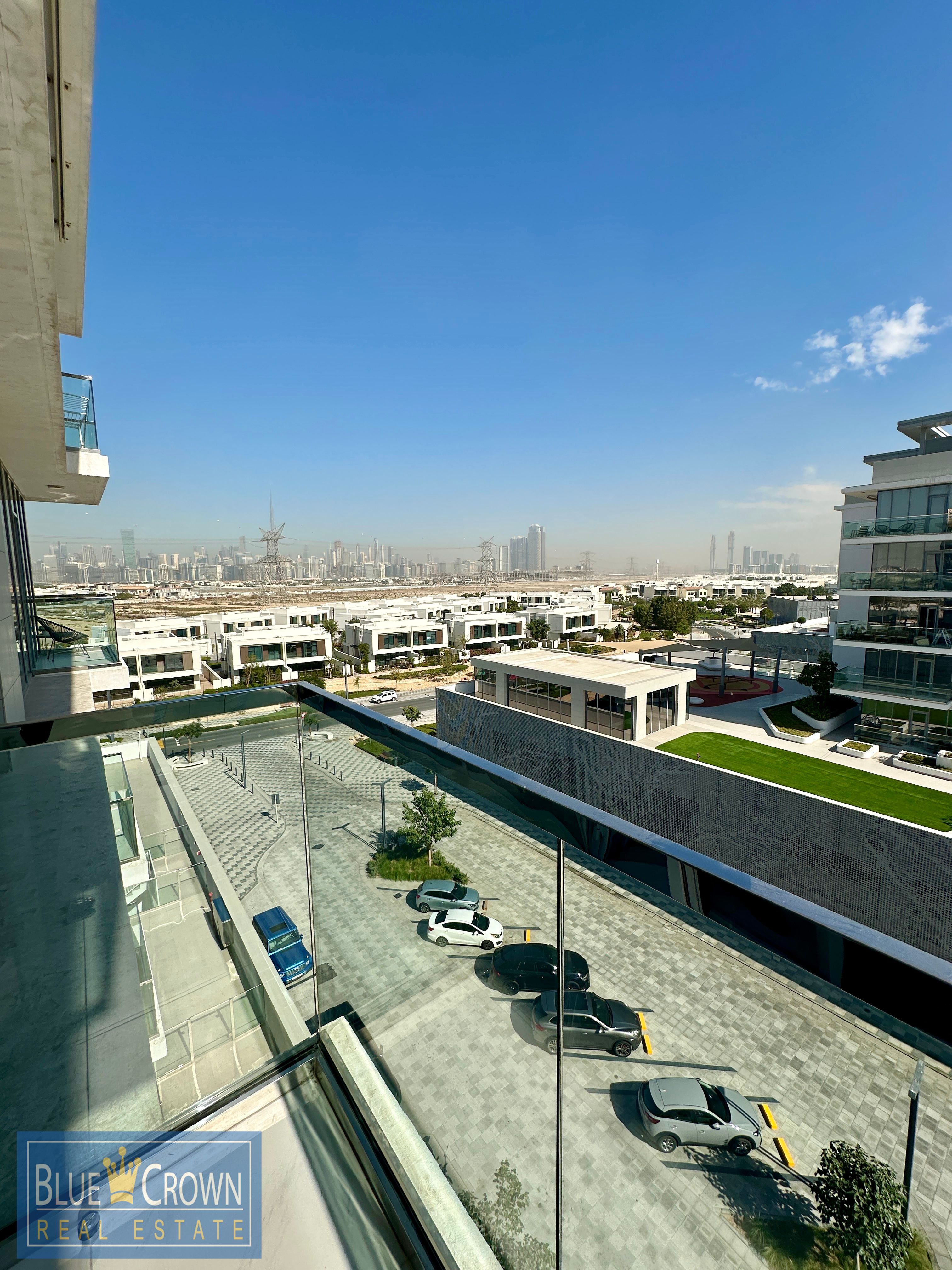OPEN VIEW // READY TO MOVE 1 BEDROOM