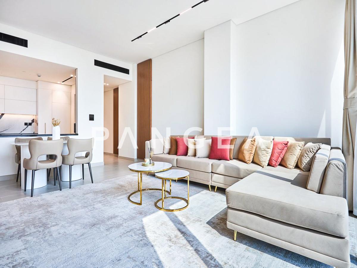 Upgraded | Corner Unit | Newly Handed over