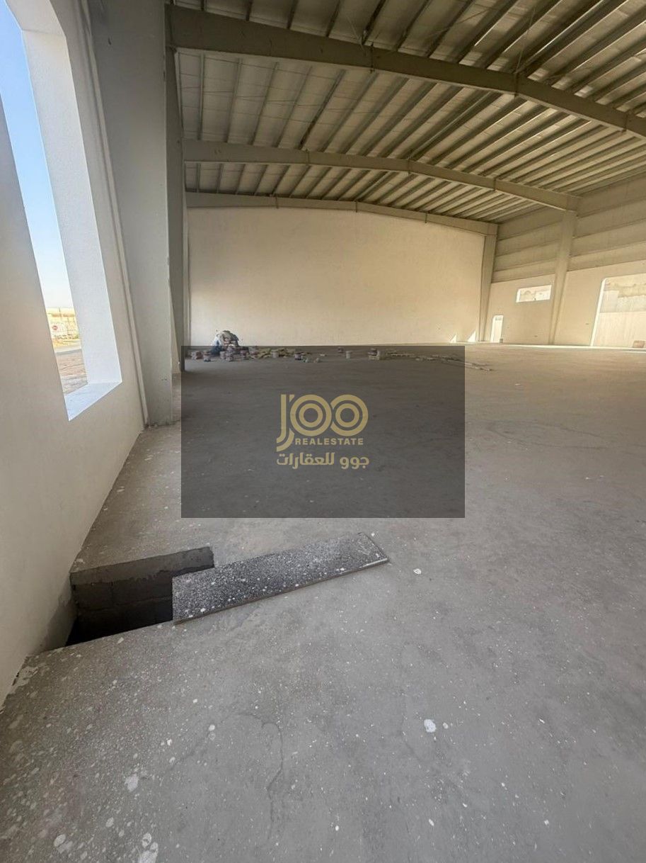 Electricity 45/ Mezzanine Warehouse/ Workers' accommodation available for tenants
