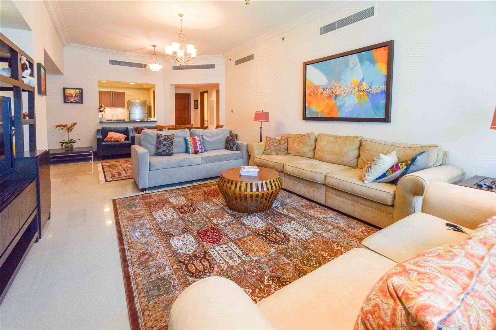 Luxury 2 Bedroom | Spacious | Next to Mall