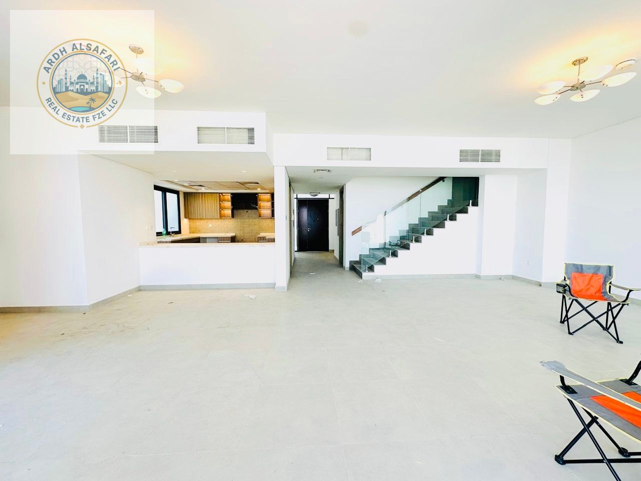 Luxurious 5BR Villa with Direct Beach Access | Ajmal Makan City, Sharjah | 170K