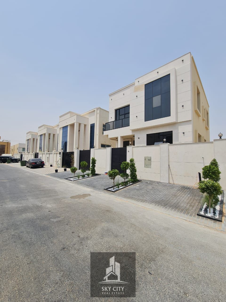 Now's your chance to own your dream villa in Ajman - a luxurious modern design and an unparalleled location! Your dream villa is ready!
