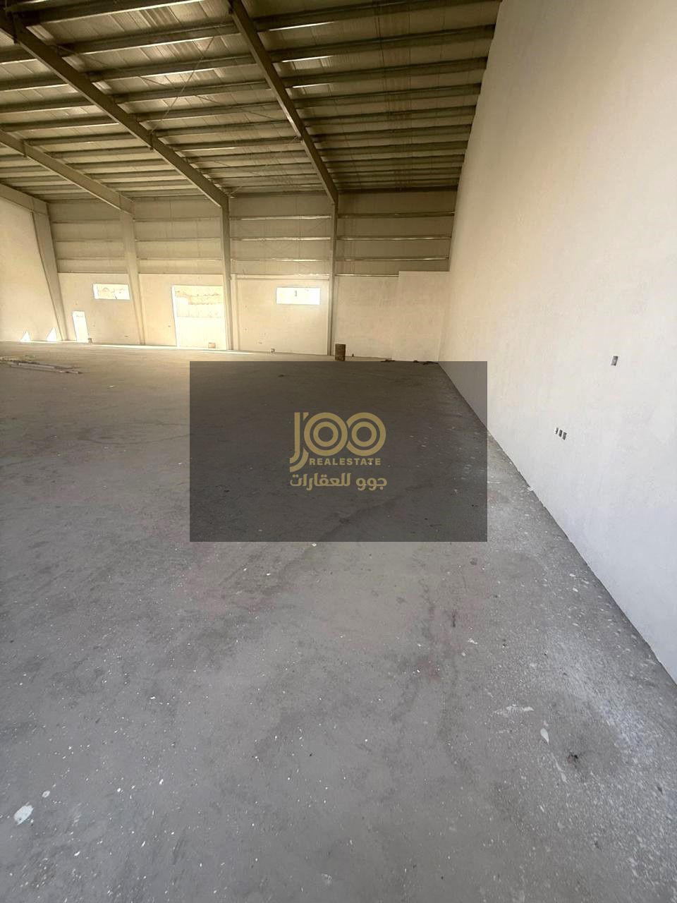 Electricity 45 Ω Private accommodation available for rent for the warehouse owner
