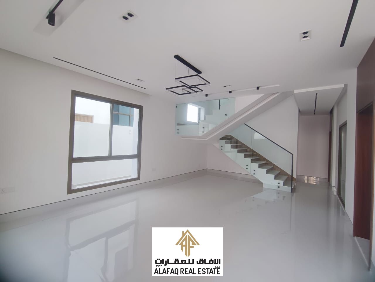 Luxury Villa for Rent in Al Yasmeen – 6 Bedrooms, 8 Bathrooms, Private Pool & Jacuzzi, Balcony, Spacious Front Setback, Modern Design & Prime Location