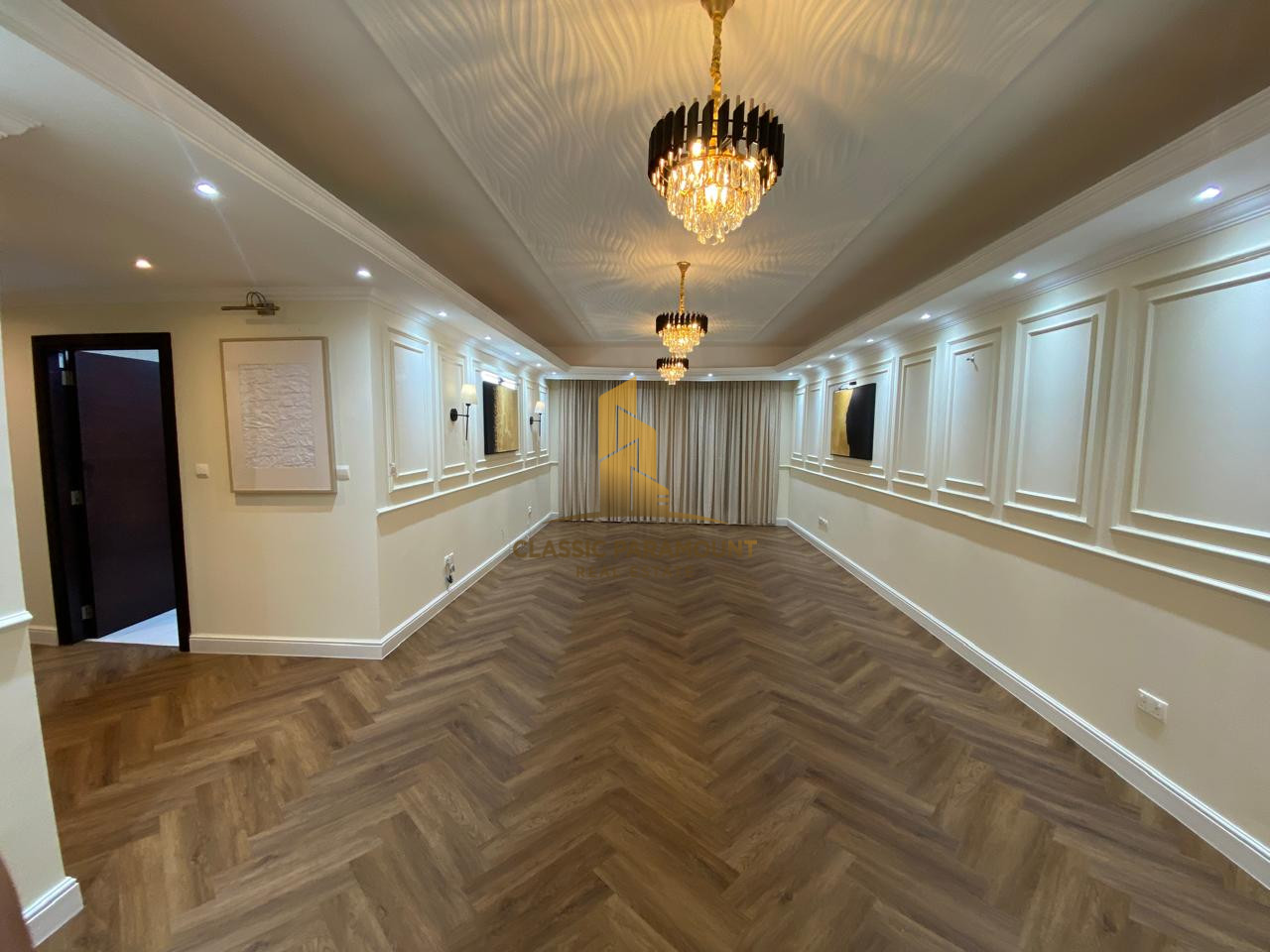 Spacious Apartment I Fully Renovated and Upgraded