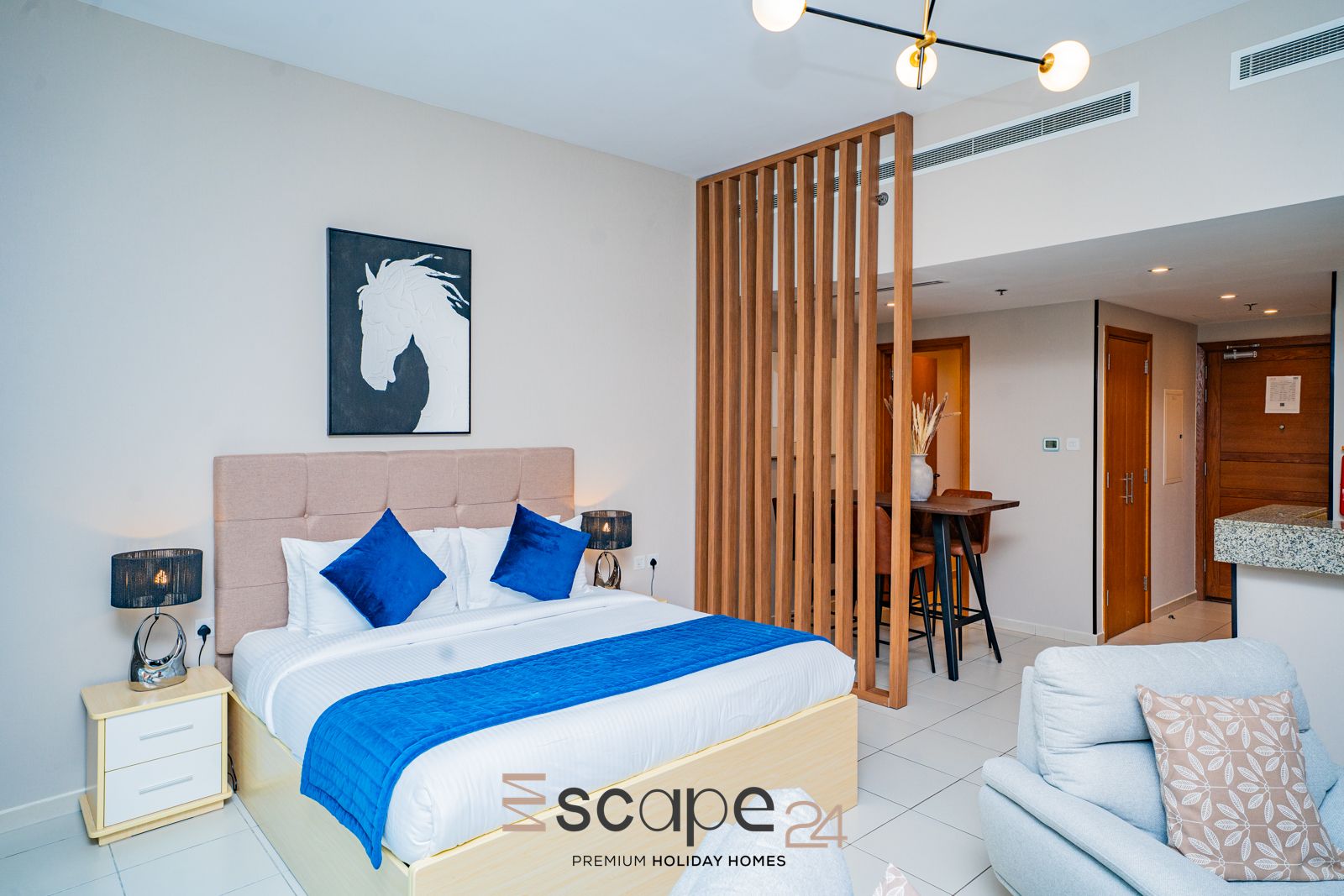 Luxury Studio | Near Burj Khalifa & Dubai Mall | Utility Bills Included