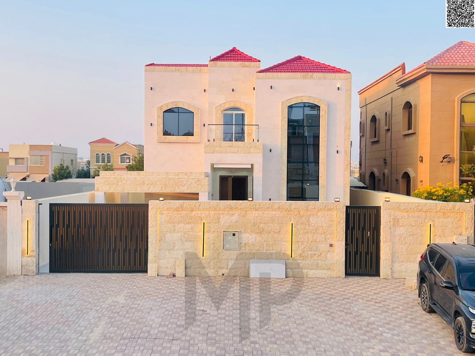 Villa with custom finishing for sale directly from the owner at a negotiable price