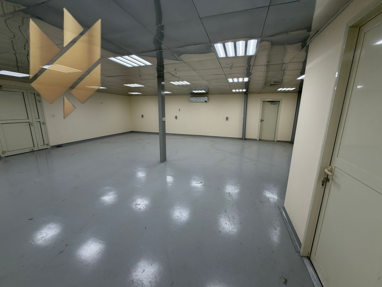 Warehouse for Rent in Industrial Area 13 with Offices