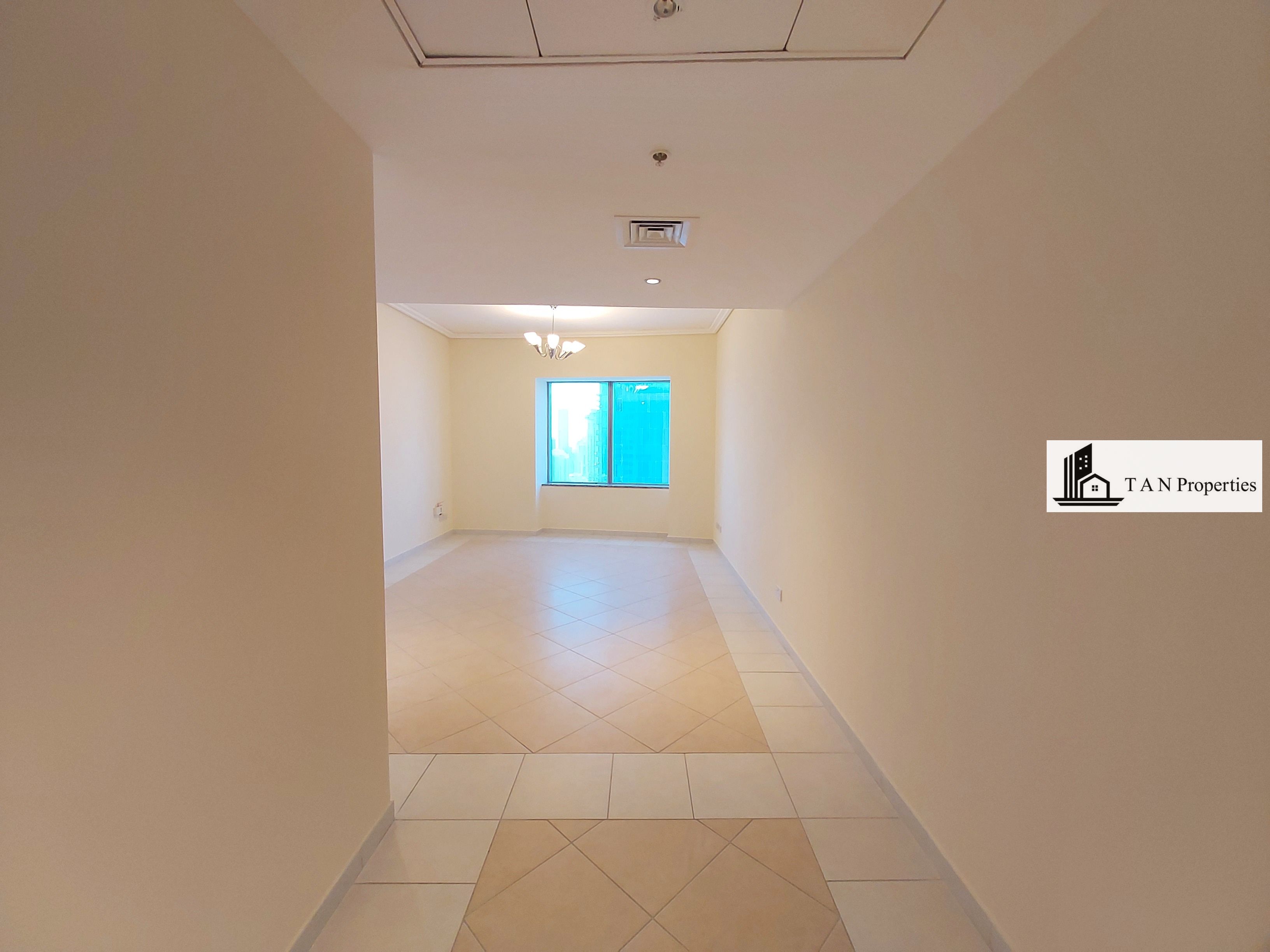 CHILLER FREE | SKYLINE VIEW | CLOSE TO METRO