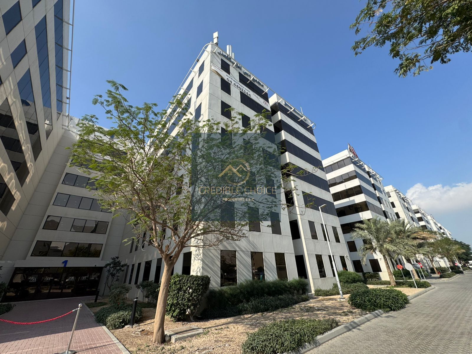 HALF FLOOR|OFFICES|CARPETED|BIG SPACE|READY AND VACANT