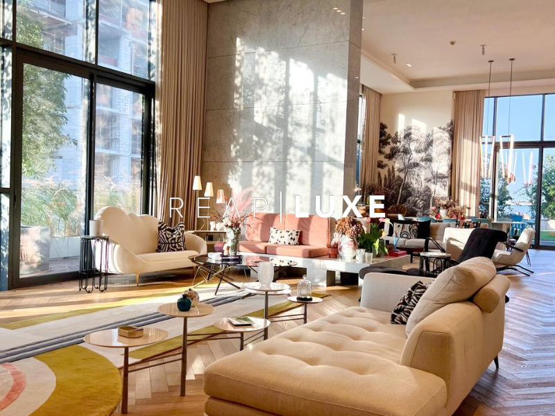 Fully Furnished | Burj Khalifa View | Private Pool
