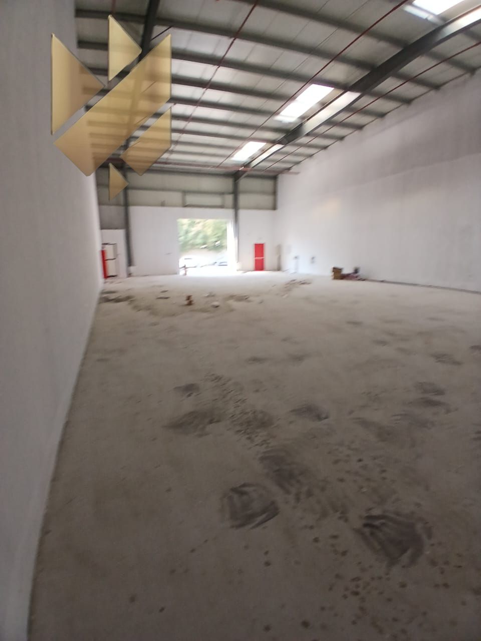 Annual Rent – Warehouse in Industrial Area 13 – Sharjah. Excellent Opportunity. Area: 3400 sq ft