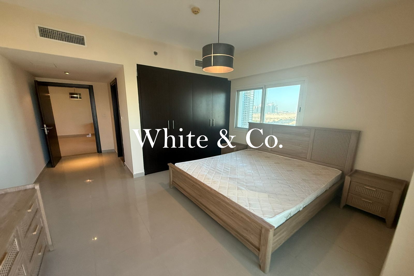 FURNISHED | SPACIOUS | CLOSE TO MAIN ROAD