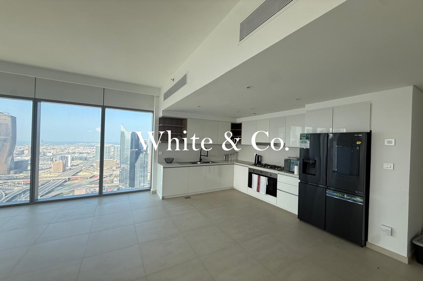 Corner Layout | Burj View | Spacious