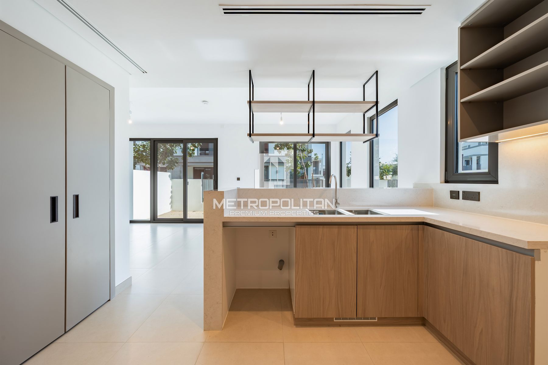 Corner | Spacious | Ready to Move In | Vacant