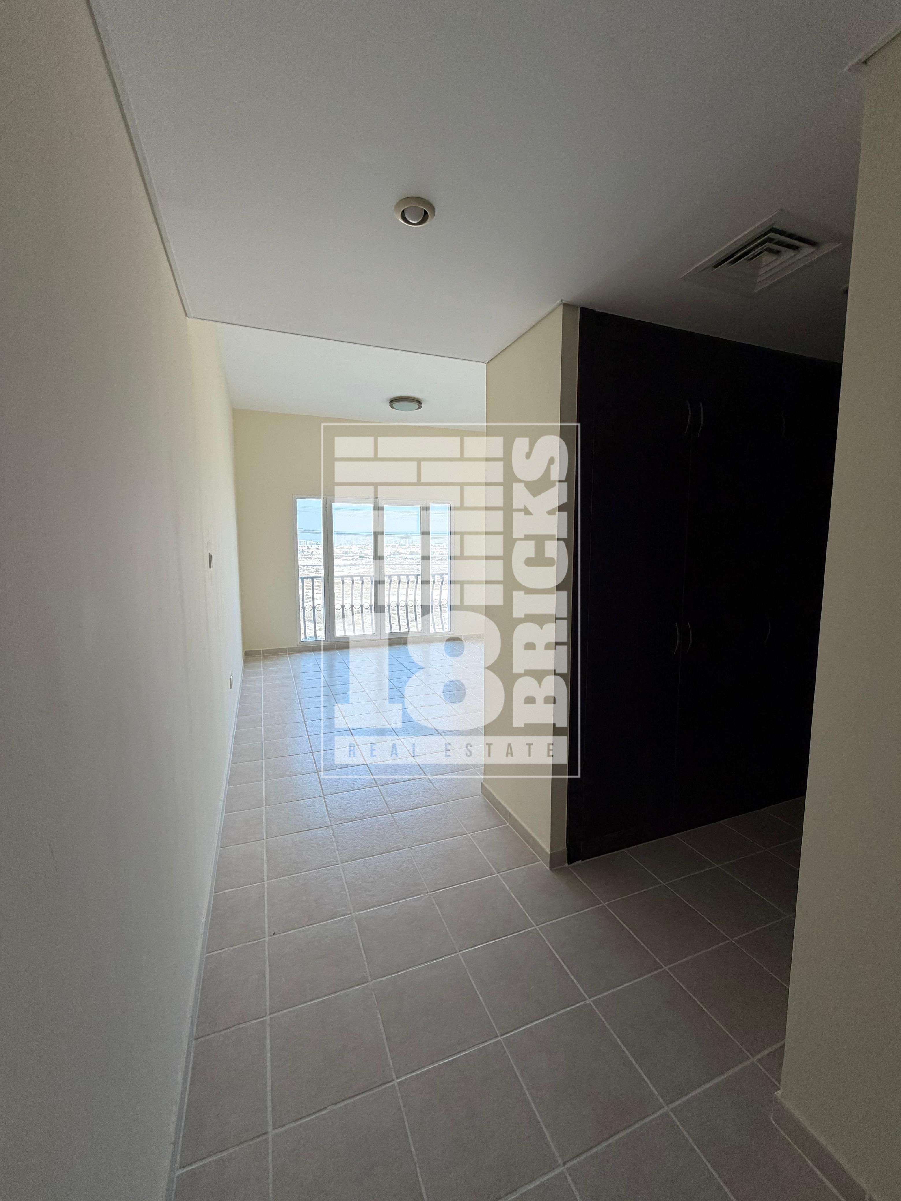 2 Bed + Store | Rented | Prime Investment