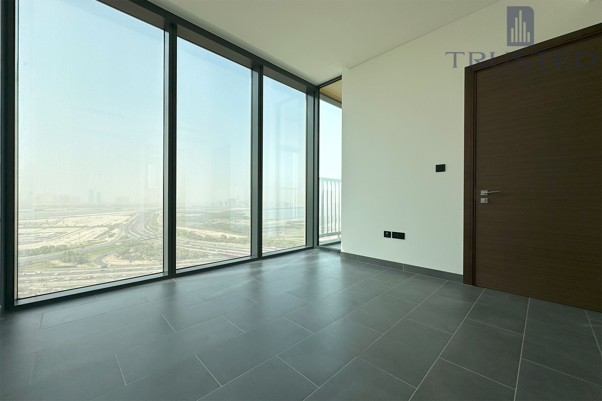 1BR | Spacious Layout | Luxury Finished