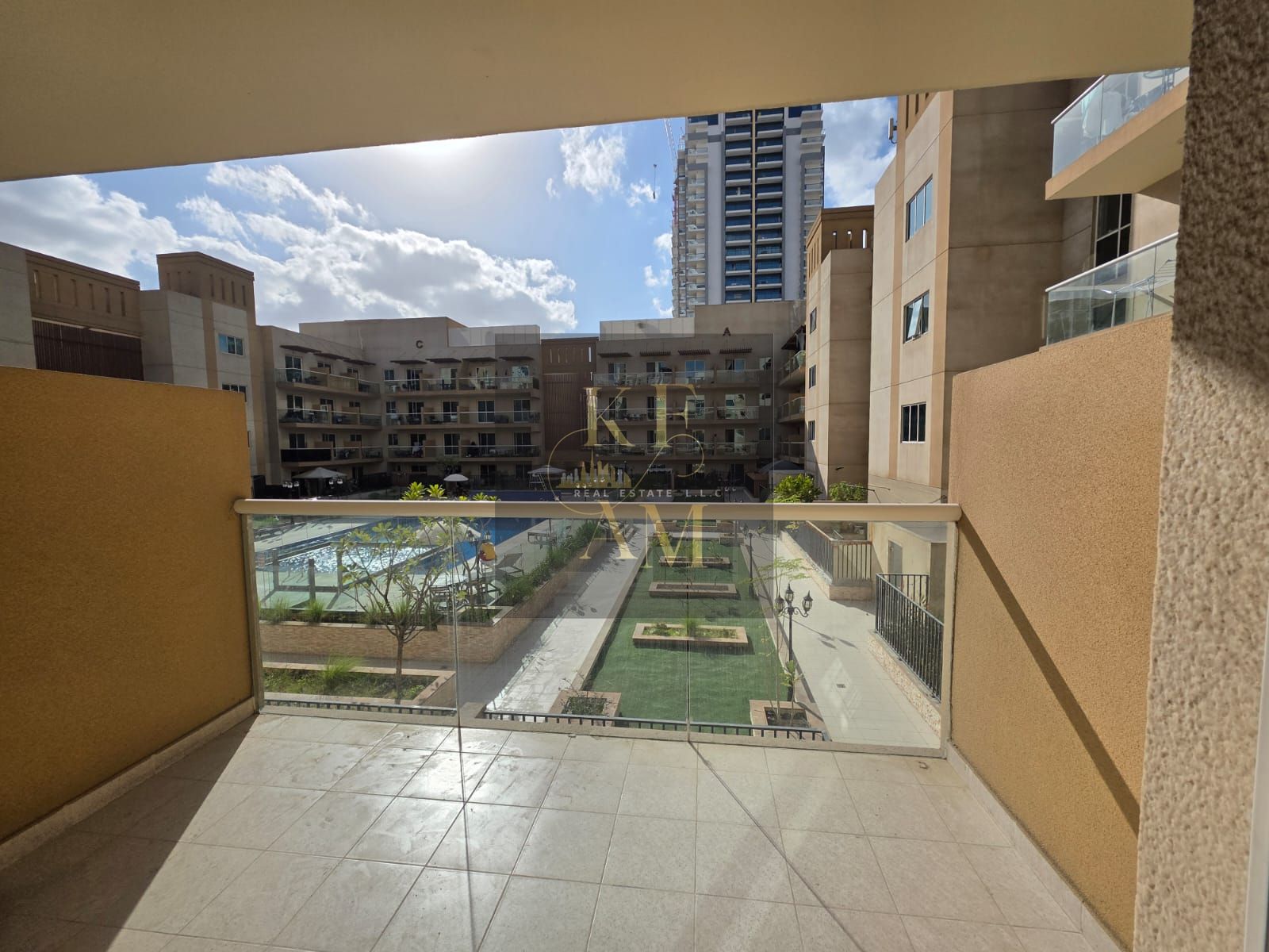 Ready to Move | Studio Apartment in Roxana Residence B