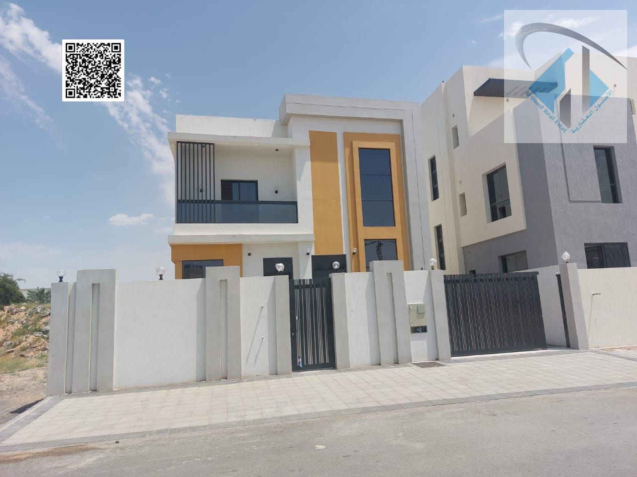Freehold villas for all nationalities, including registration and ownership fees. Excellent location close to all services, with a rooftop terrace.