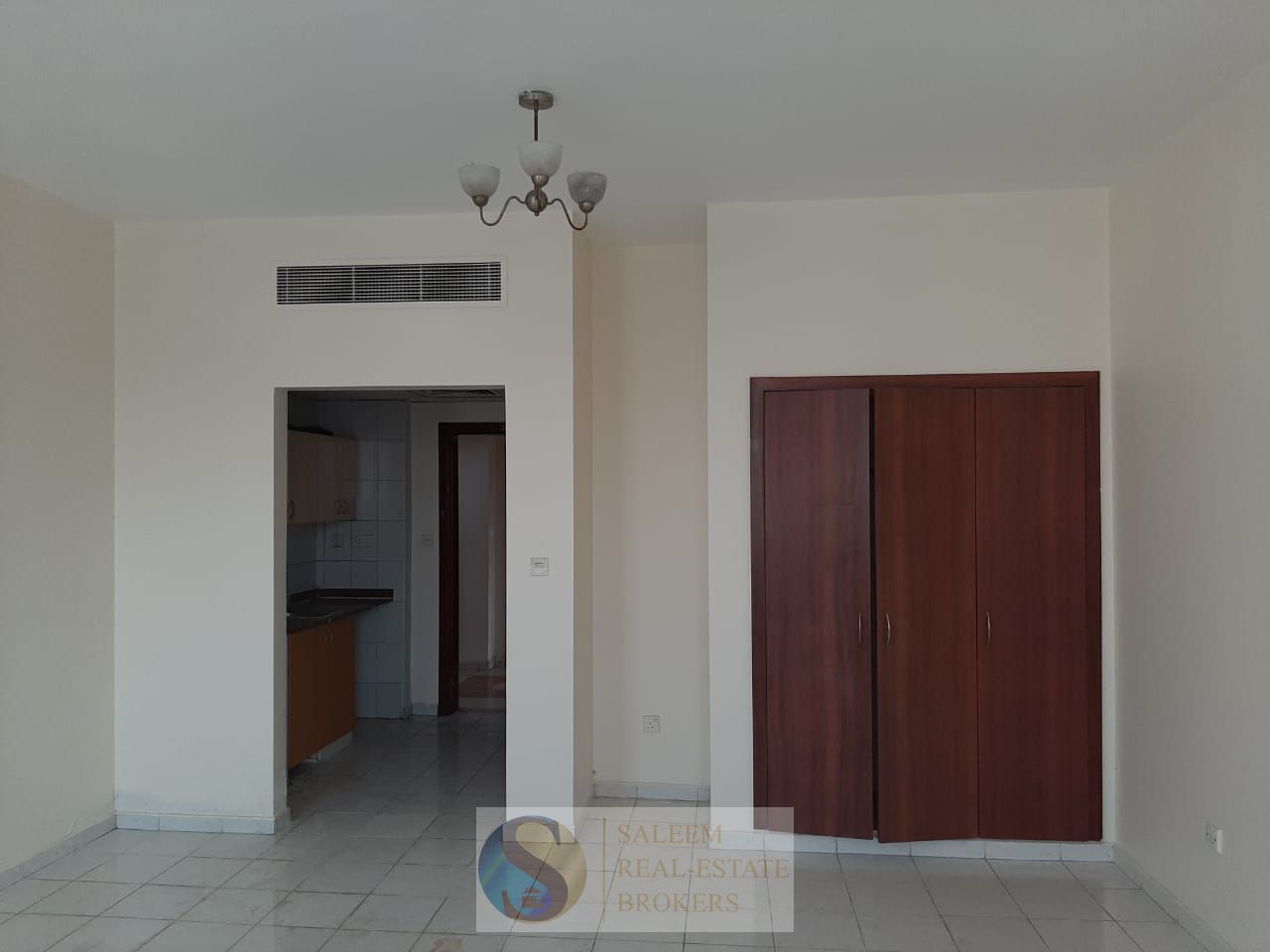 Studio available for Rent in Italy Cluster International City