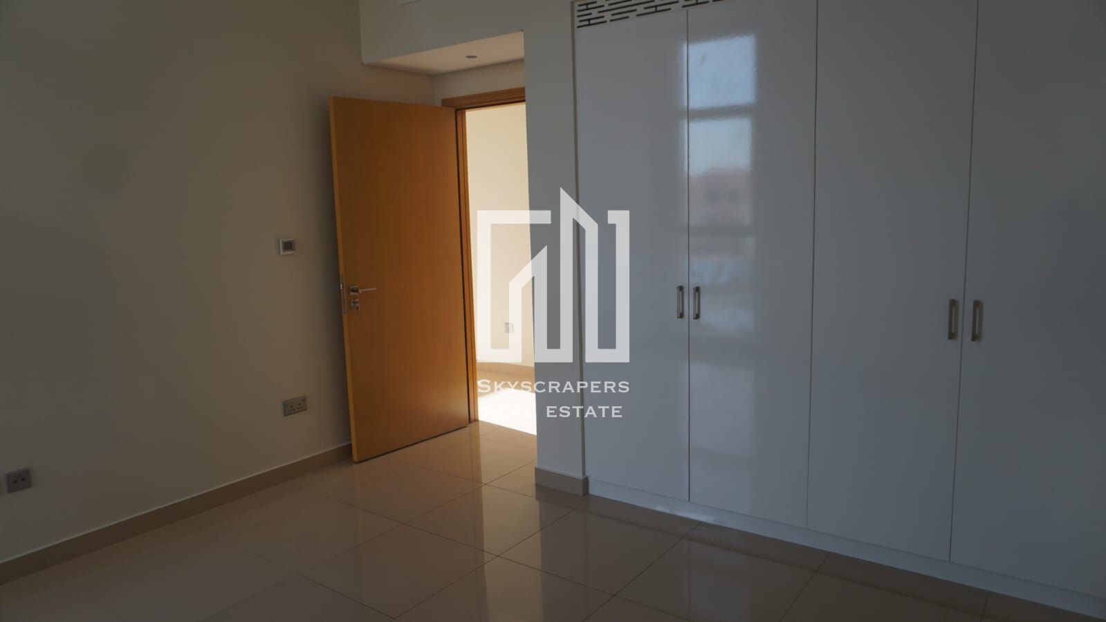3BR Duplex | Hot Deal | Vacant
