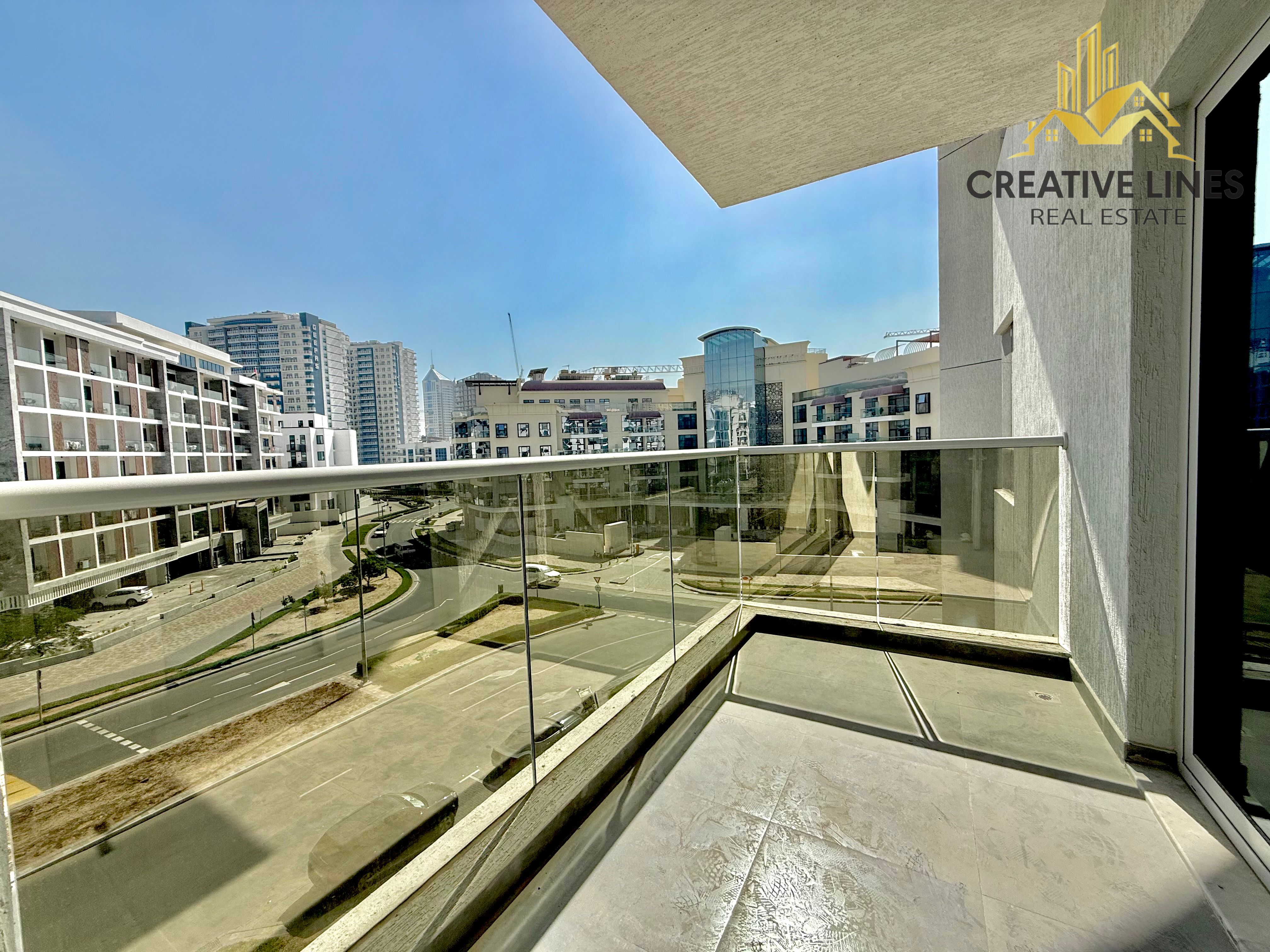 Specious 2bedroom apartment// Ready to move // All amenities //Open view