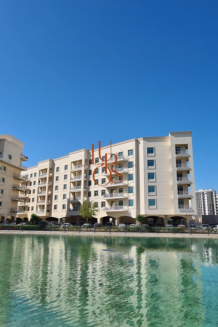 Spacious Layout 2 BR Apartment in Liwan End User or Investor
