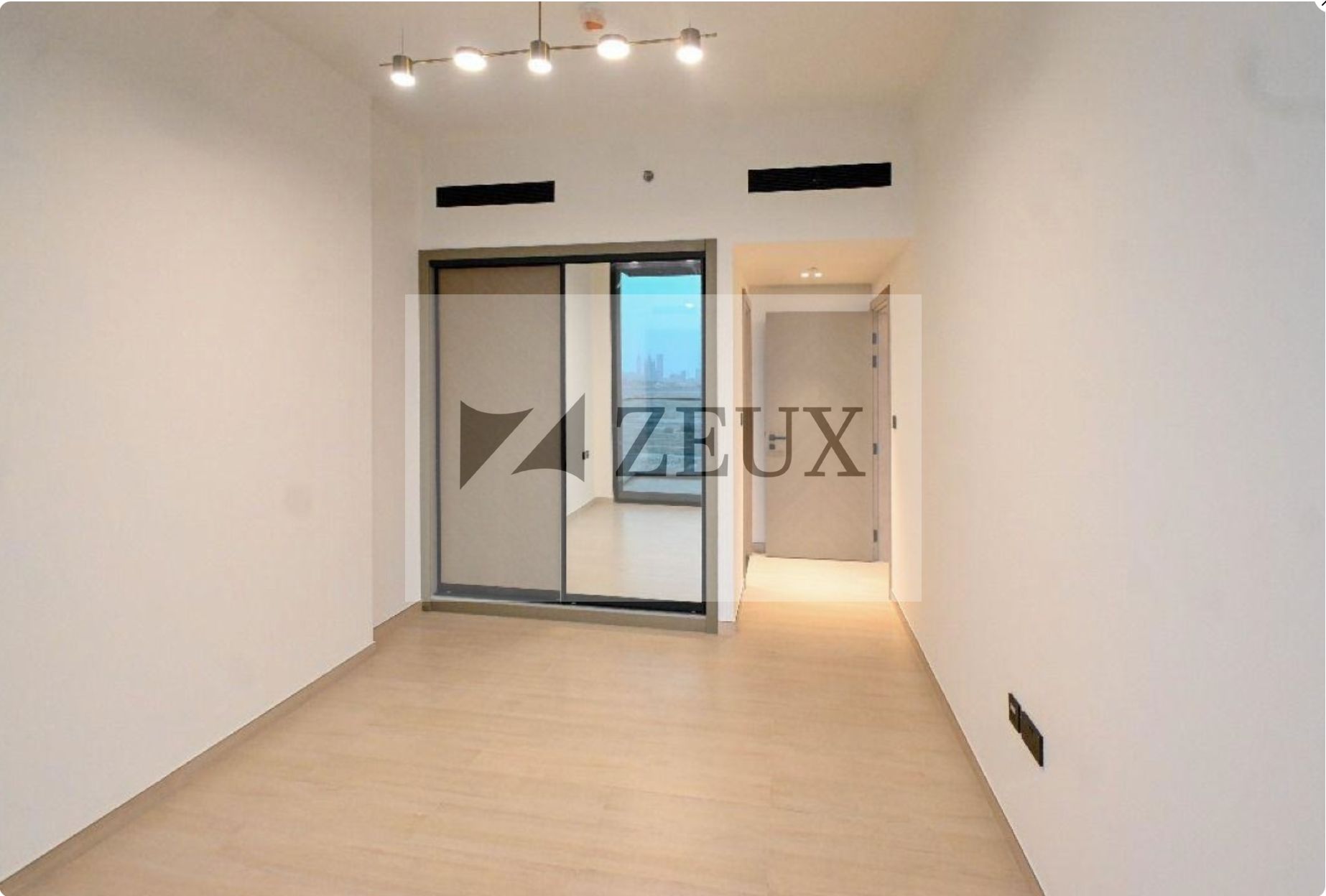Luxury Living | Modern Design|Marina Sky Line View
