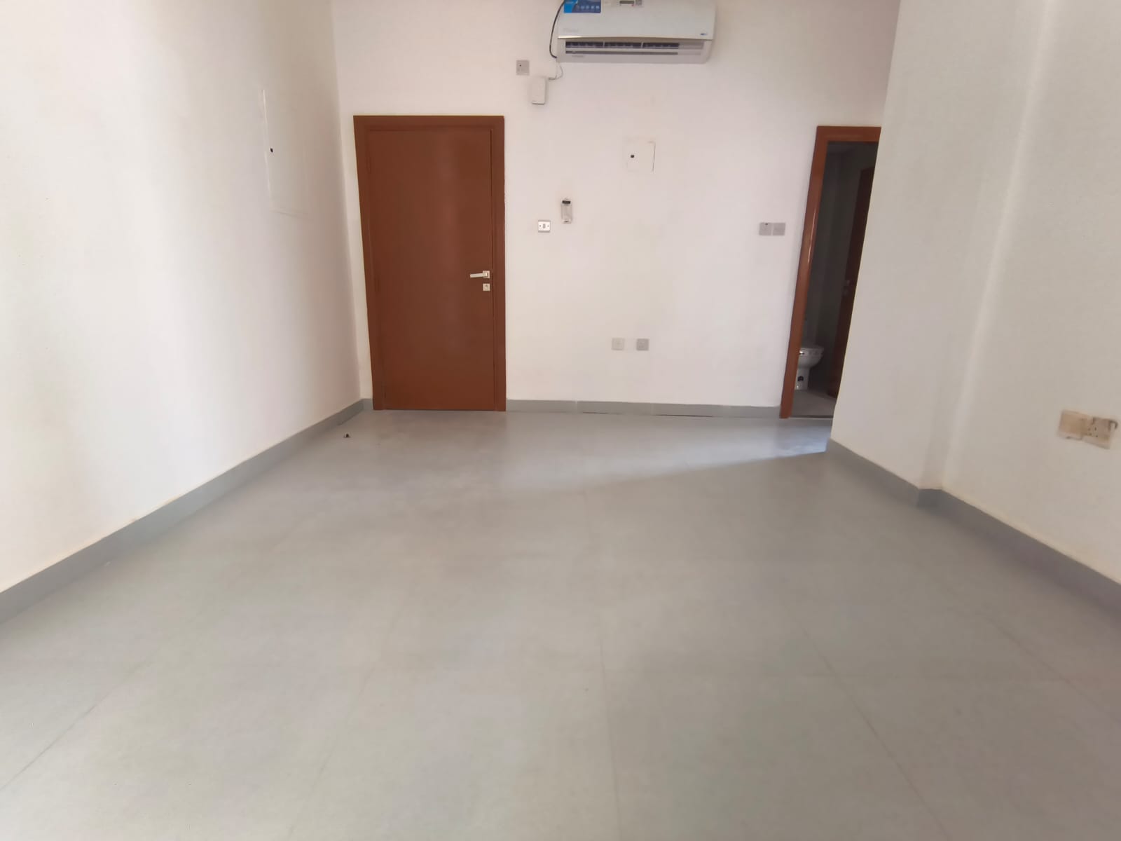 BRAND NEW BUILDING LUXURY APARTMENT// 1 BEDROOM HALL FULLY RENOVATED FOR FAMILY ONLY