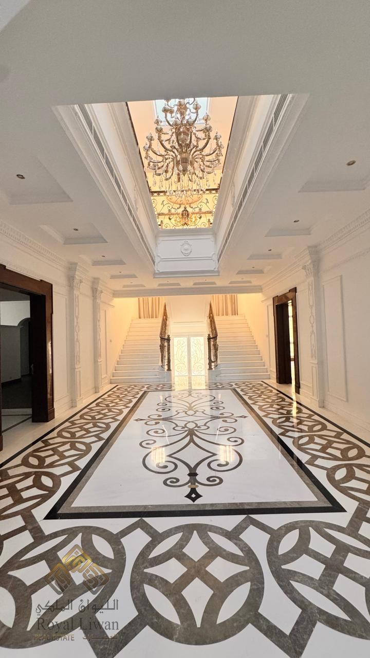 Luxurious Extraordinary Villa For Rent