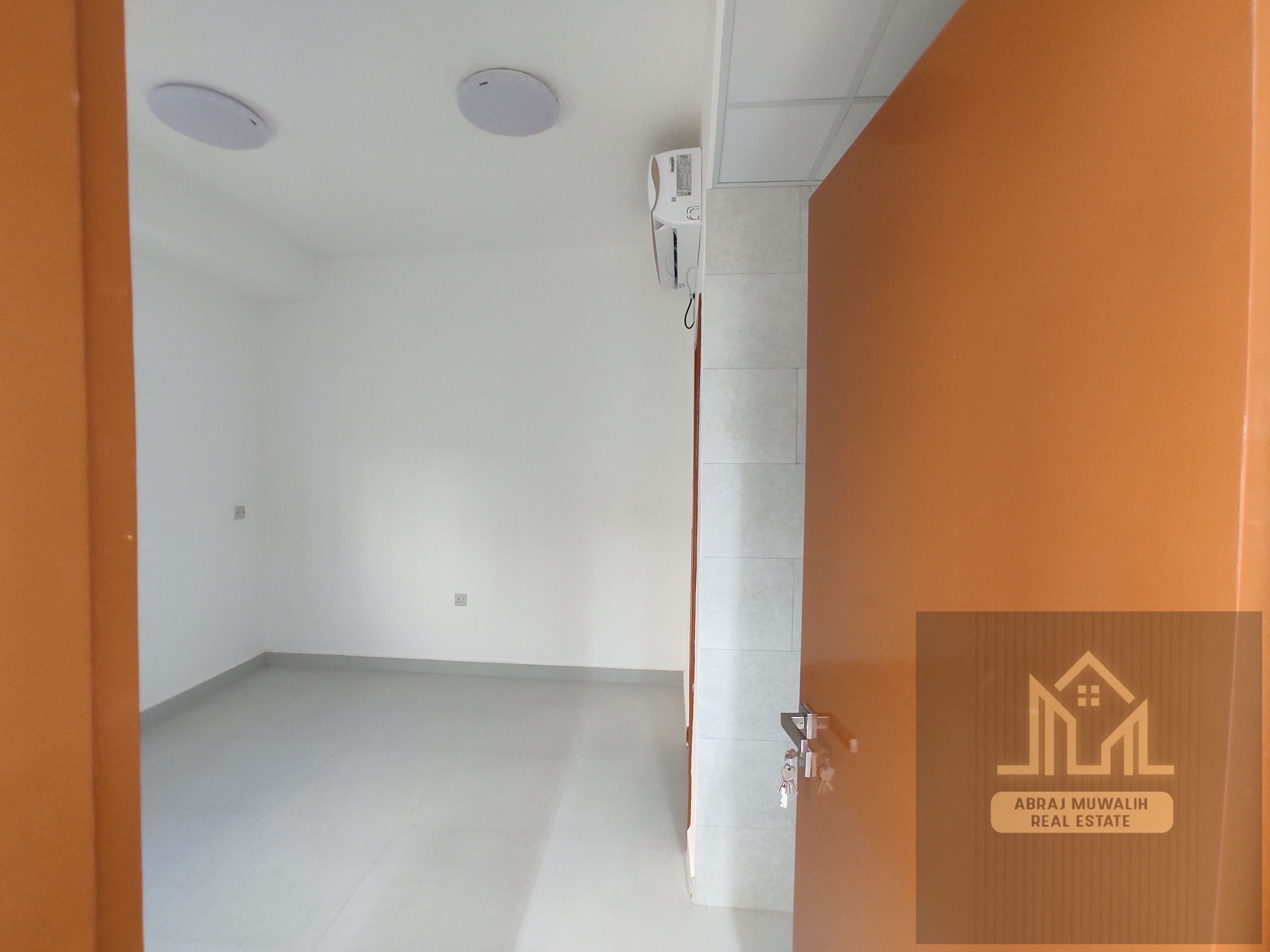 BRAND NEW STUDIO APARTMENT RENT 20K ONLY FOR FAMILY NEAR TO SAFARI MALL OLD MUWELAH SHARJHA