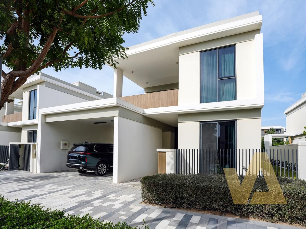 Single Row | Vacant in March | Landscaped