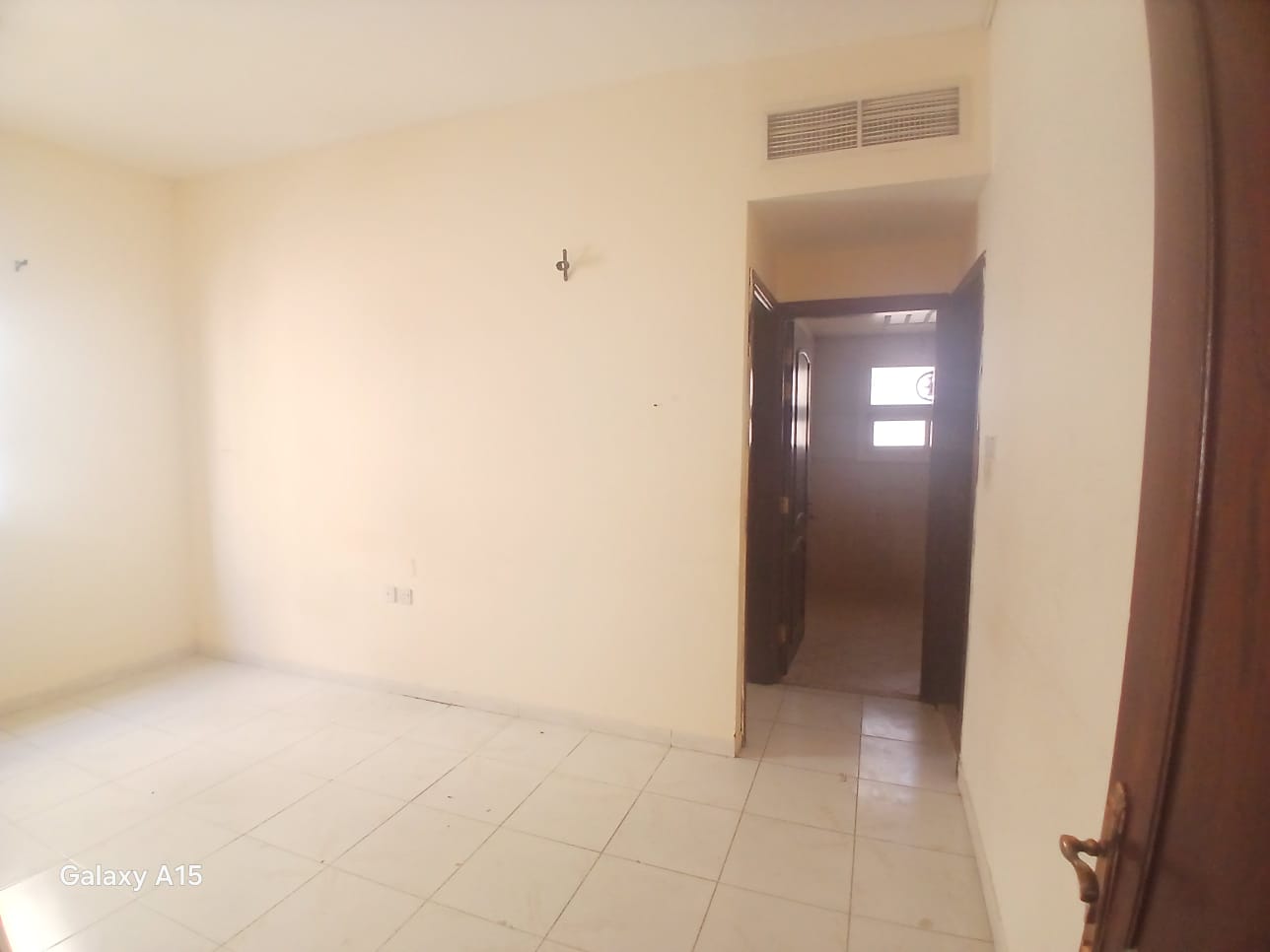 Lavish 1bhkfull family building near in muwailah sharjah 28k