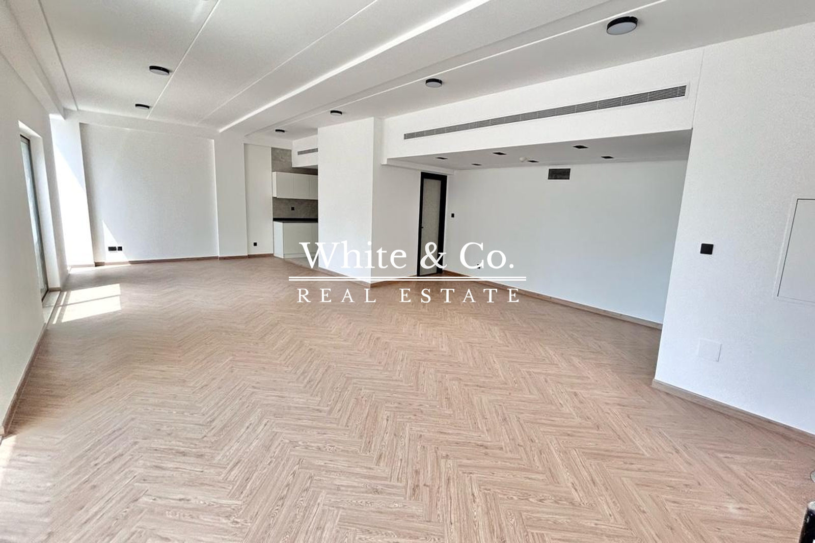 PREMIUM FITOUT | DDA LICENSE | VACANT