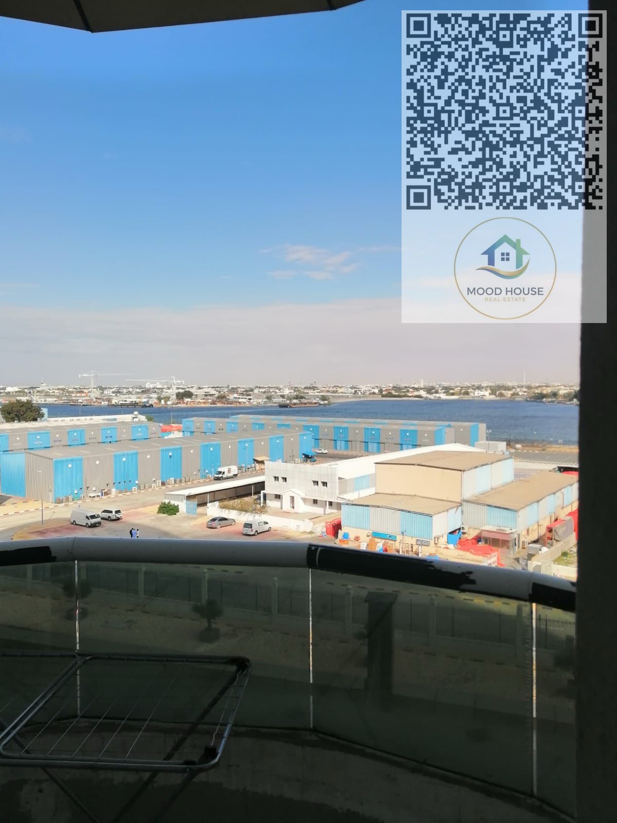 Exclusive offer in a prime location at an unbeatable price. Modern and contemporary finishes. Freehold ownership available for all nationalities.