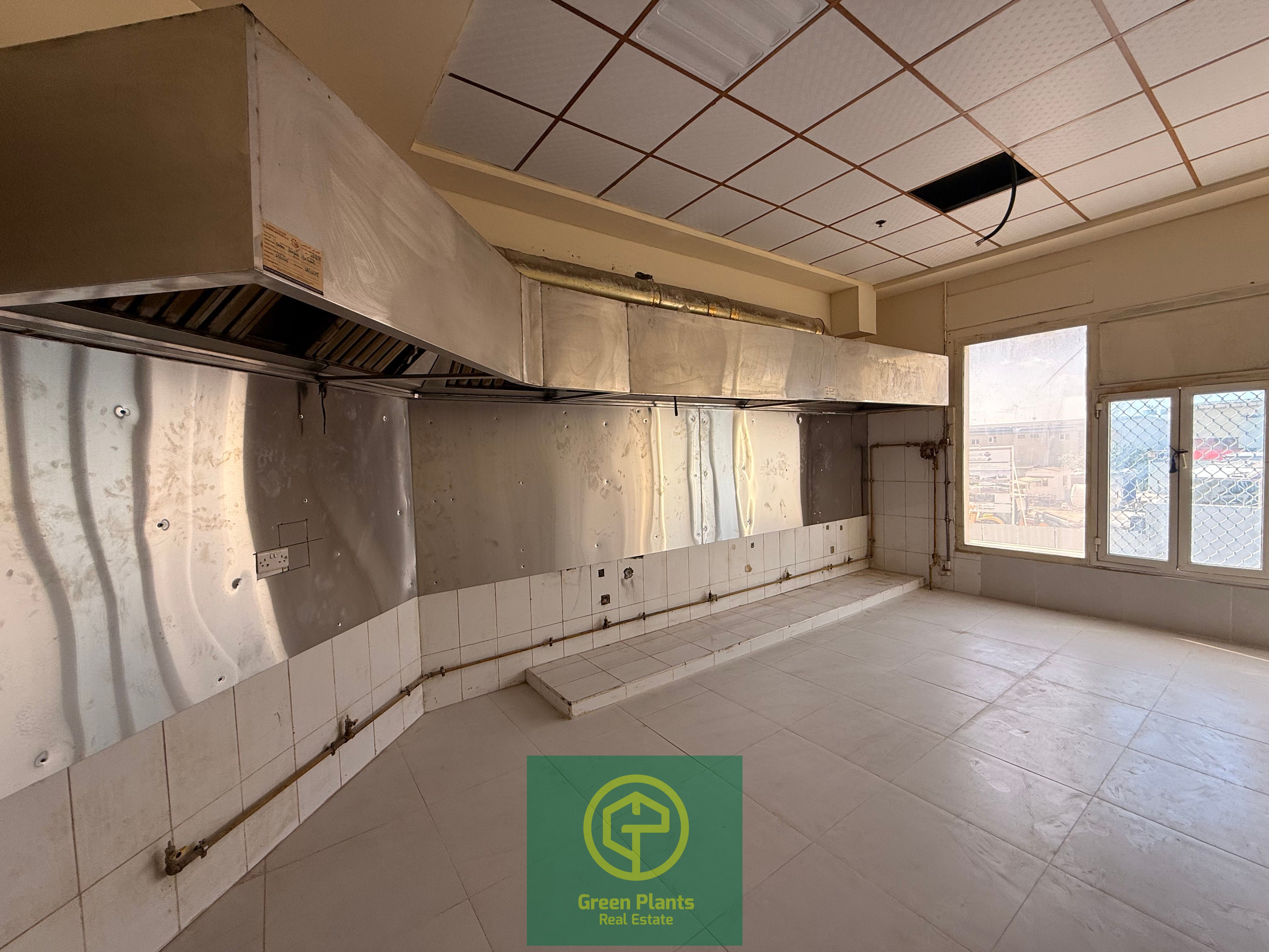 Jebel Ali 2,500 sq. Ft with ready kitchen activities suitable for kitchen and catering activities