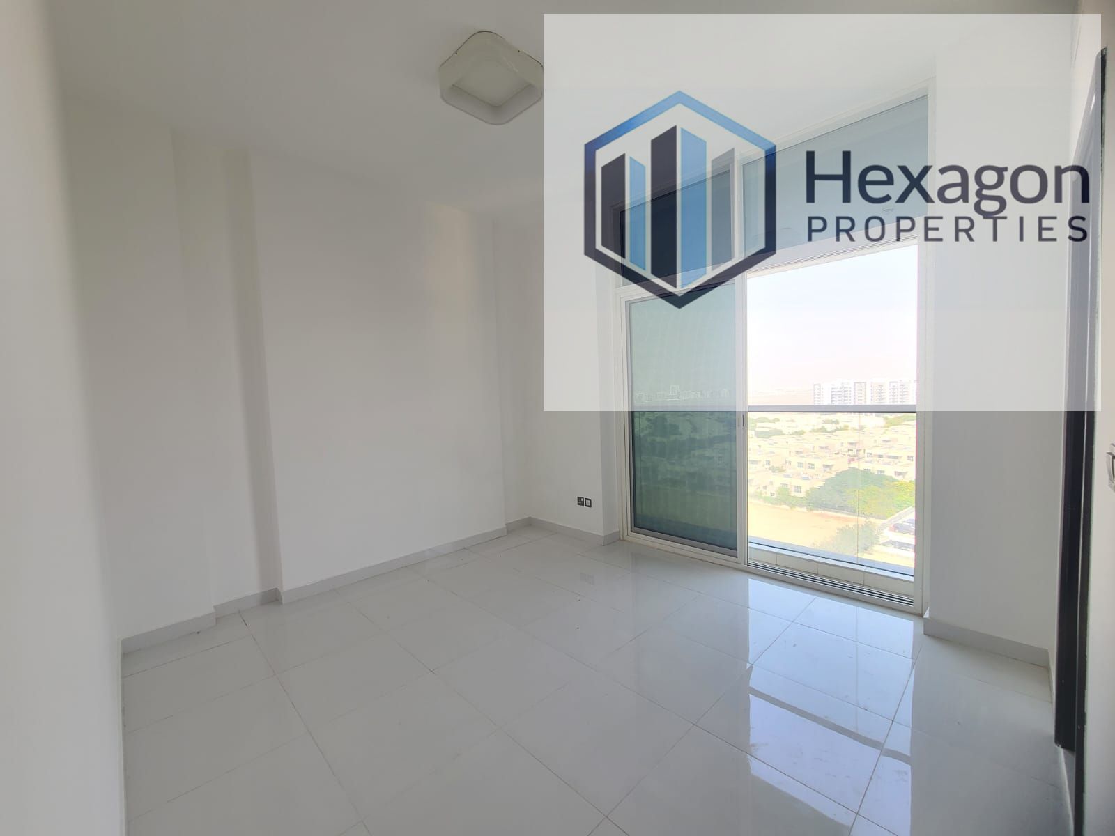12 Cheques Offer |Ready To Move - Iconic Building - Open Views - Super Spacious & Vibrant - Open Views - High Floor
