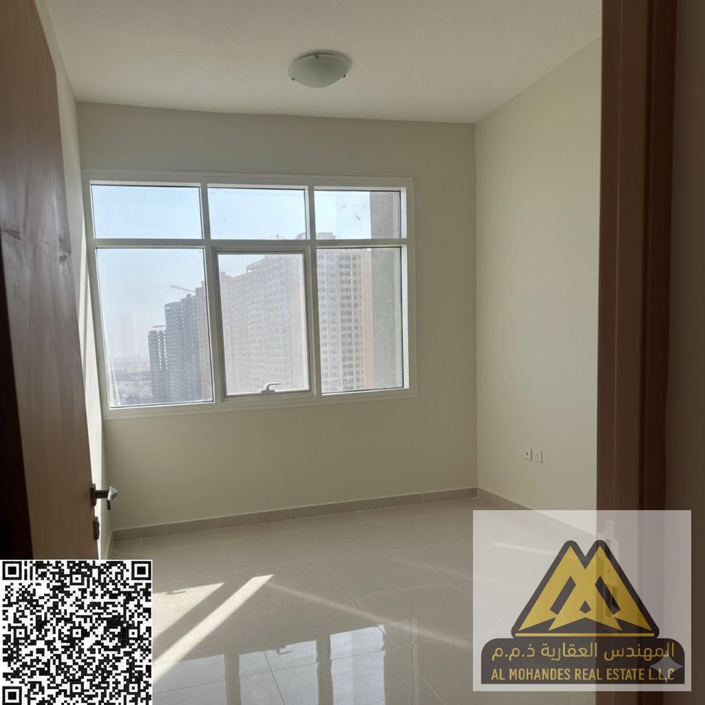Annual Rent – 2-Bedroom Apartment with Living Room in Gulf Tower (Sheikh Mohammed Bin Zayed Road)