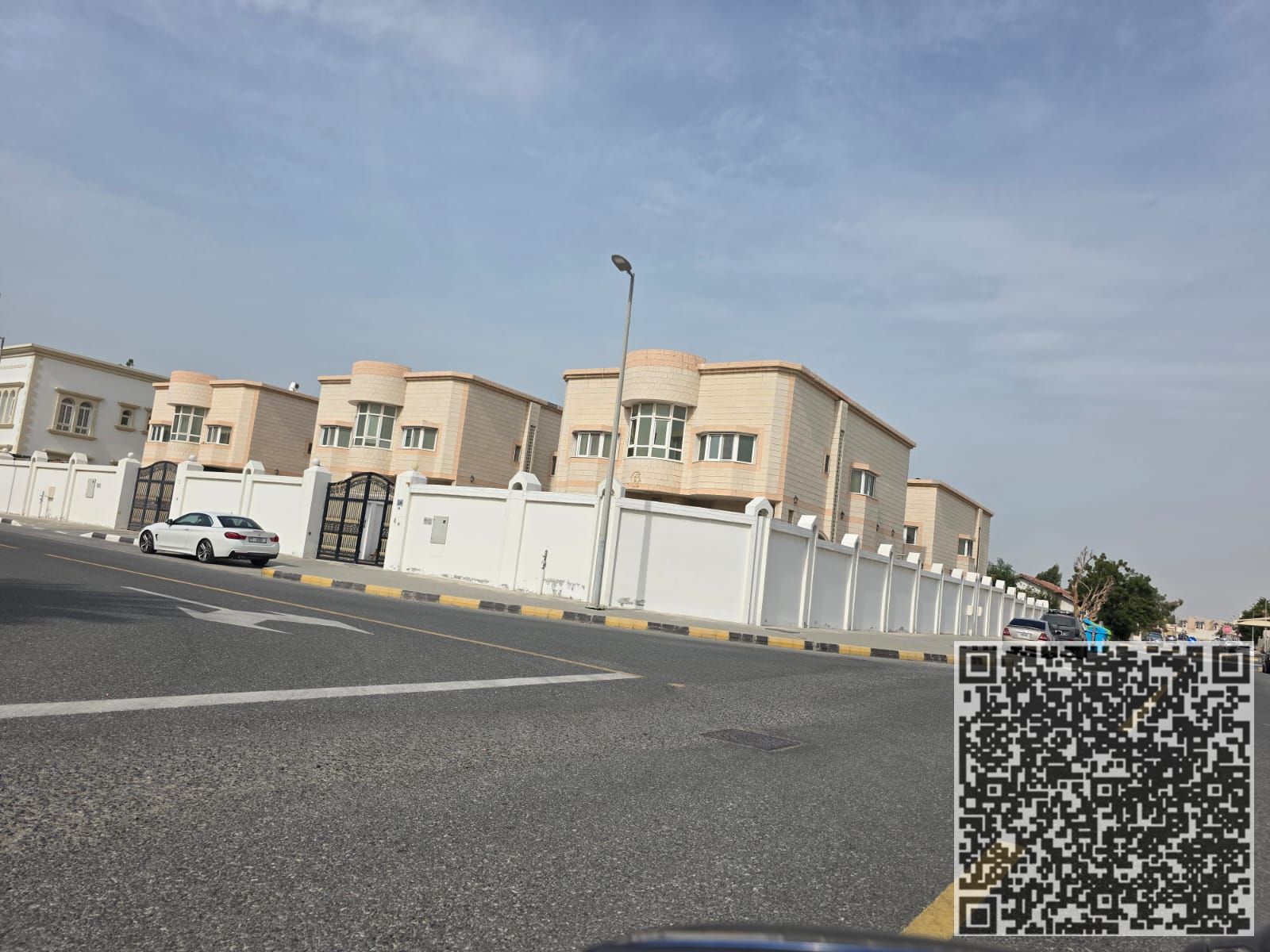 SPECIOUS VERY BIG WITH SWIMMING POOL 5 MASTER BEDROOMS VILLA AVAILBLE FOR RENT IN AL FALAJ SHARJAH. .