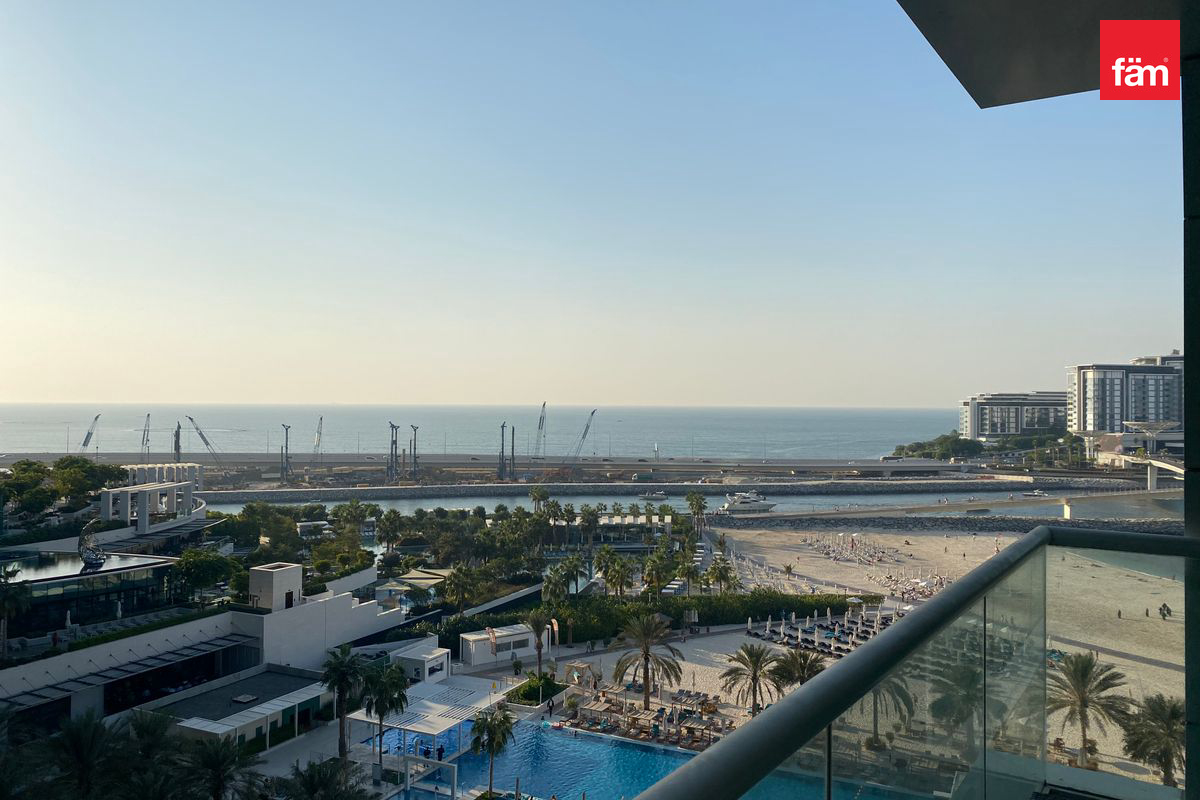 Fully Furnished Beautiful 2br+Maids I 2 Parkings