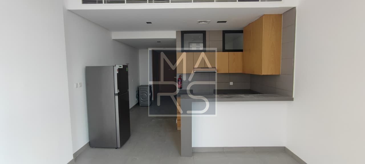 Studio for Sale – Al Mamsha (English) Partition Studio available for sale in Al Mamsha Practical design, suitable for investment or personal use Co